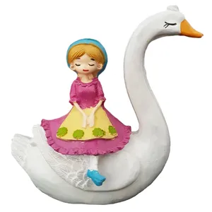 مجسمه مدل  دختر و قو کد 148