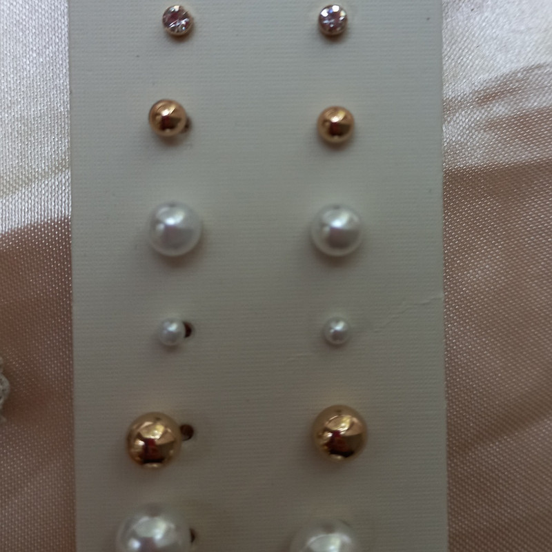 گوشواره زنانه آی ام مدل SMR 025 مجموعه 8 عددی