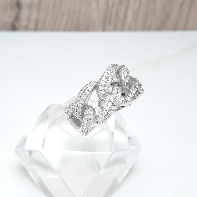 انگشتر نقره زنانه کد 10037 انگشتر نقره زنانه کد 10037