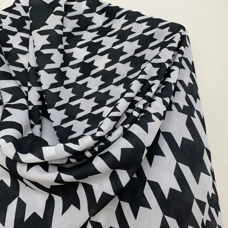 روسری زنانه مدل نخی چهارفصل کد 1555