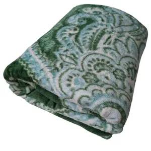 پتو مسافرتی مدل P03 سایز 180x220 سانتی متر