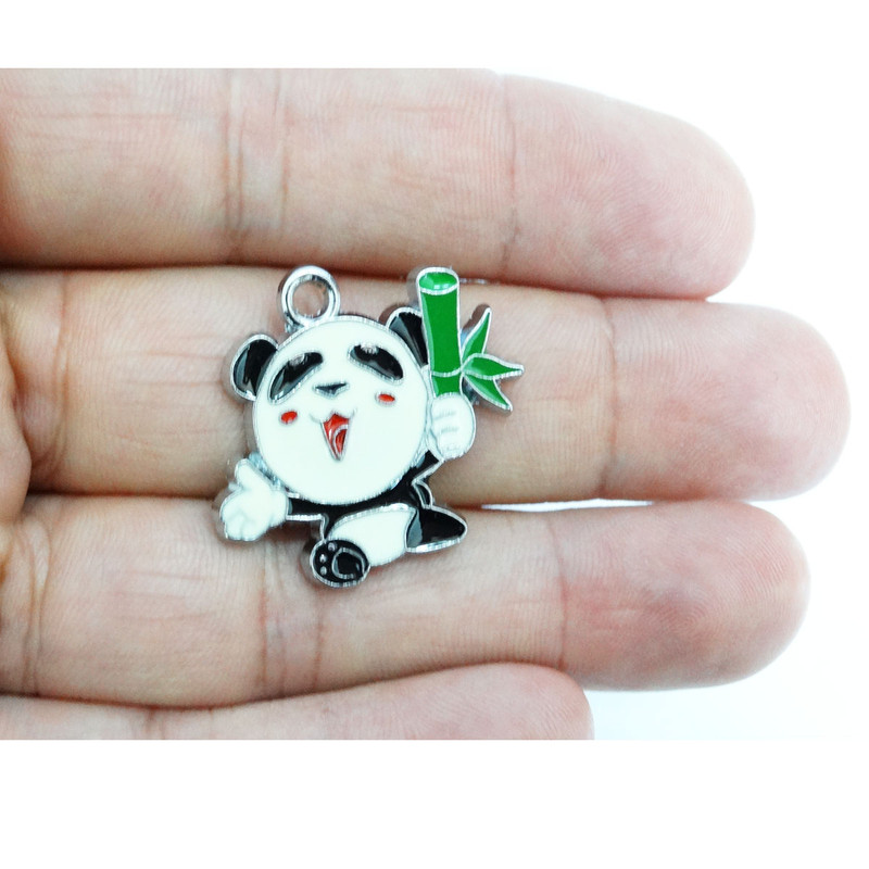 آویز گردنبند مدل پاندا کد AG 672 آویز گردنبند مدل پاندا کد AG 672