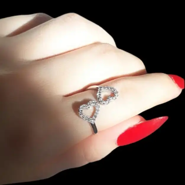 انگشتر نقره زنانه مدل قلب لیاها