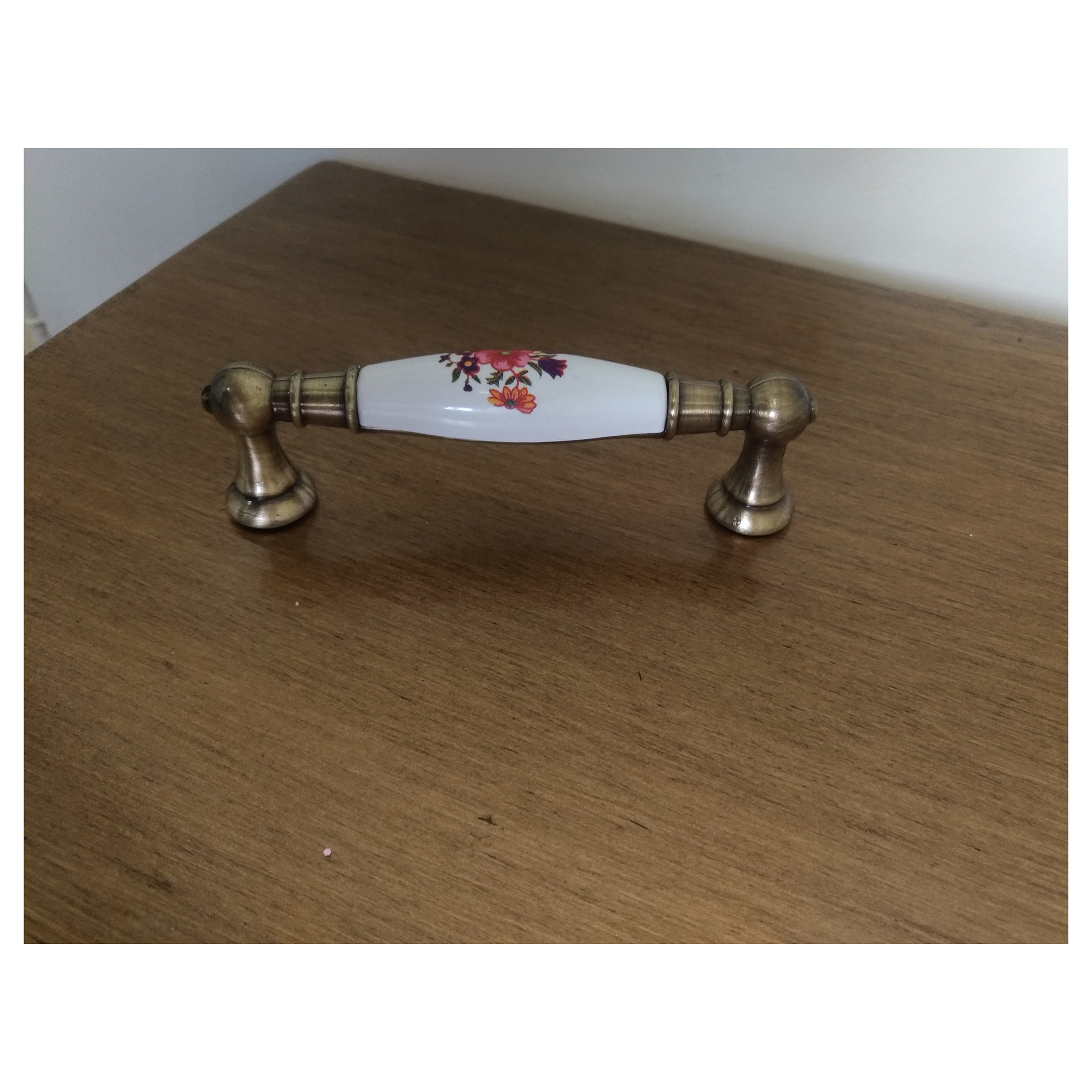 دستگیره کابینت مدل TEL01 دستگیره کابینت مدل TEL01