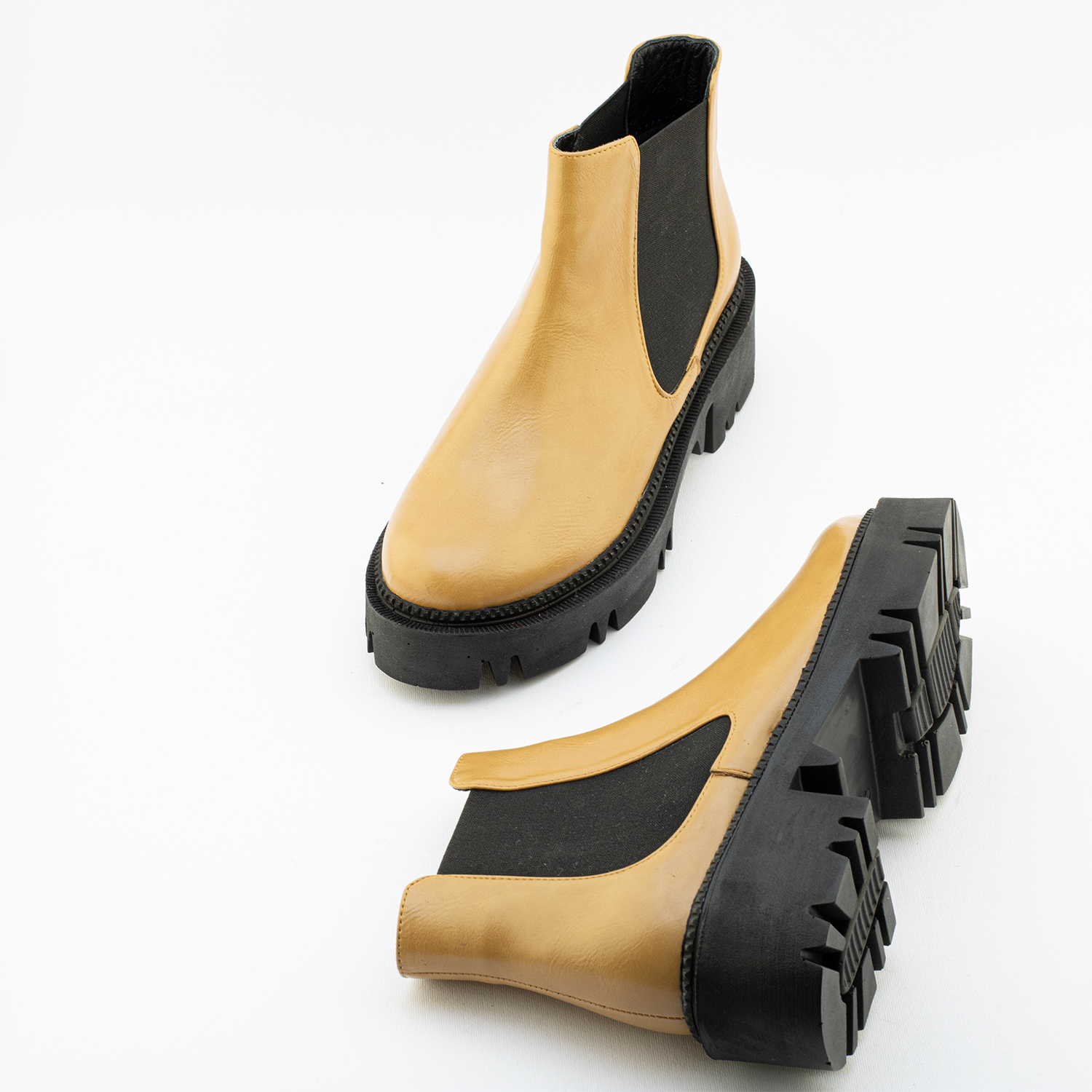 نیم بوت زنانه مدل 657c