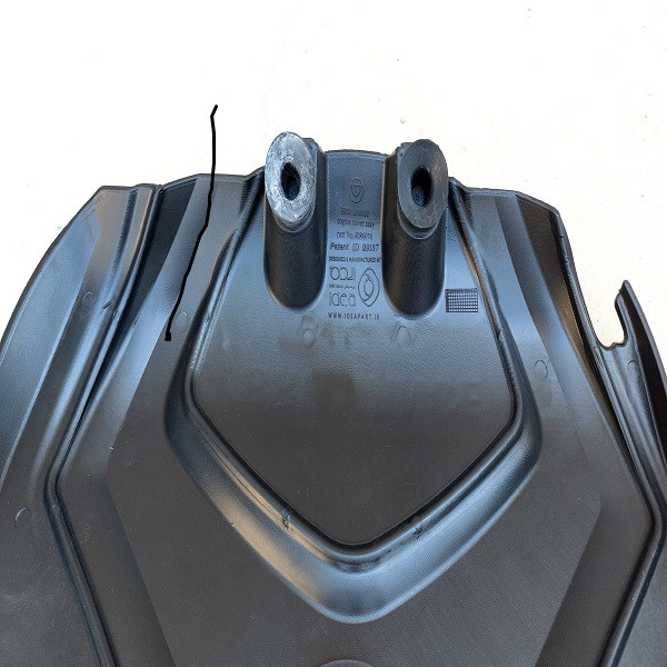 کاور روی موتور خودرو ایده پارت نیکان مدل C3 مناسب برای برلیانس