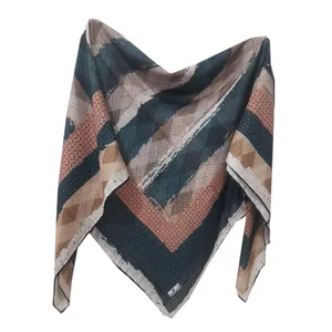 روسری زنانه سیمارو مدل نخی مجلسی