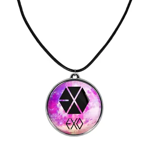 گردنبند خندالو مدل گروه موسیقی اکسو EXO کد 25292534