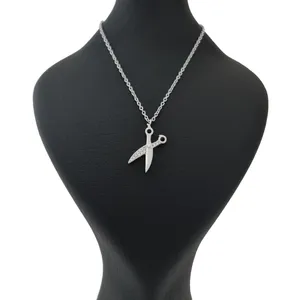 گردنبند نقره زنانه لیردا مدل قیچی smed 701