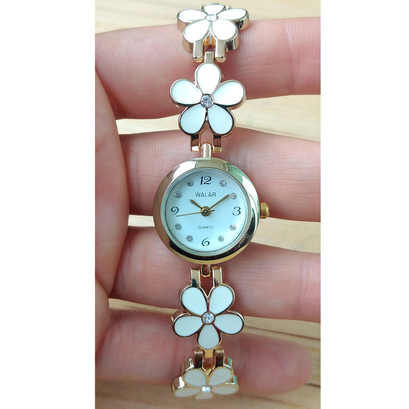ساعت مچی عقربه ای دخترانه والار مدل فلزی فانتزی 2 طرح گل