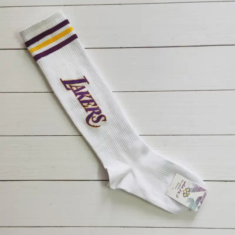 جوراب ورزشی ساق بلند زنانه تن پوش هنگامه مدل پنبه کش اسپرت لیکرز کد WI20