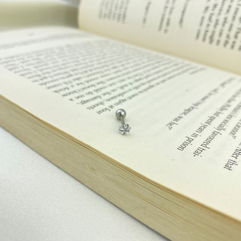 پیرسینگ گوش زنانه مدل تک نگین ستاره کد P4341 پیرسینگ گوش زنانه مدل تک نگین ستاره کد P4341