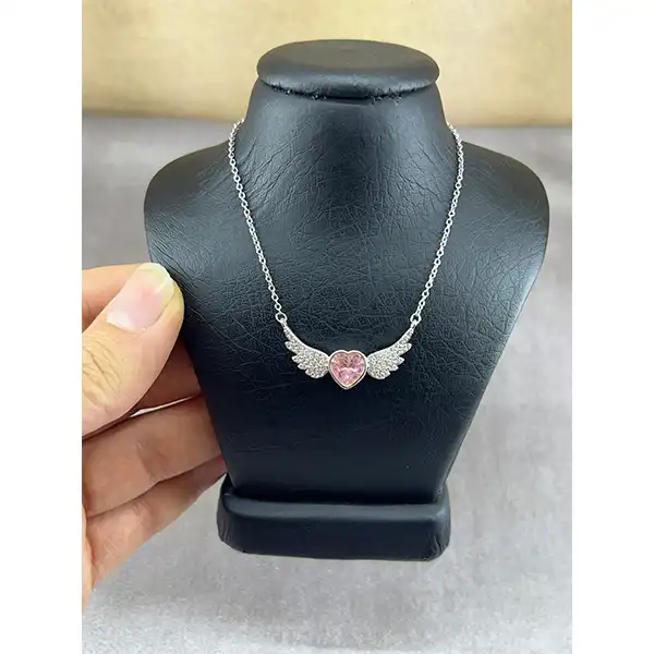 گردنبند نقره زنانه سواروسکی مدل بال و قلب کد 300015