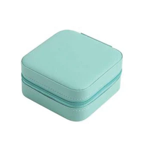 جعبه نخ و سوزن طرح مسافرتی کد mora مجموعه 50 عددی