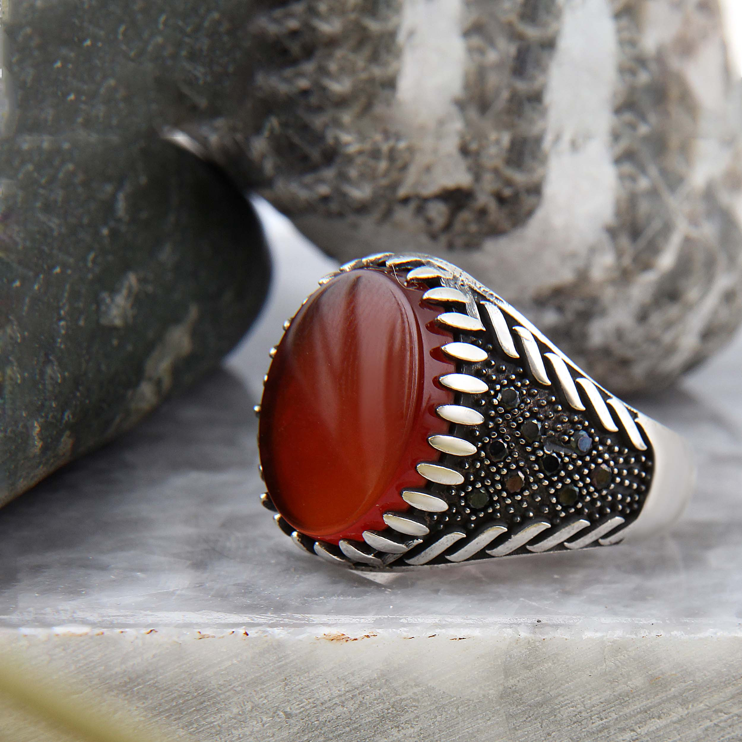 انگشتر نقره مردانه بازرگانی میلادی مدل رکاب ترک وارداتی عقیق سرخ نگین مارکازیت کد  AM _4140