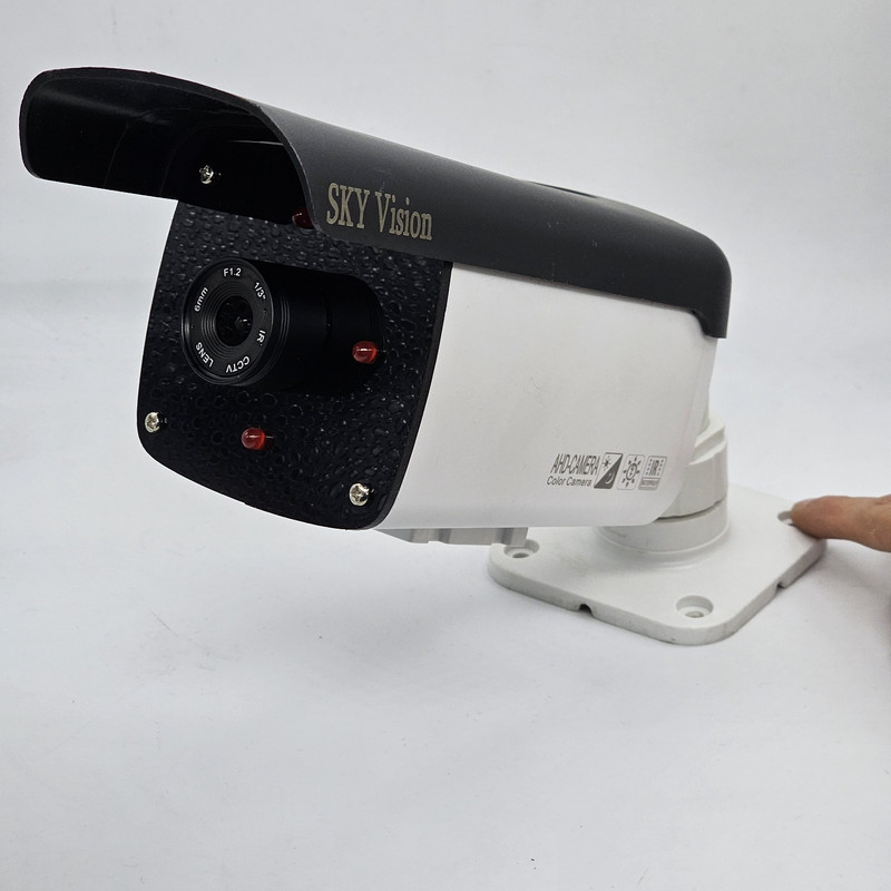 ماکت دوربین مداربسته اسکای ویژن مدل چراغ دار