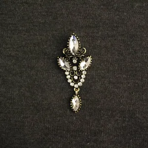 گل سینه زنانه Ki 8555