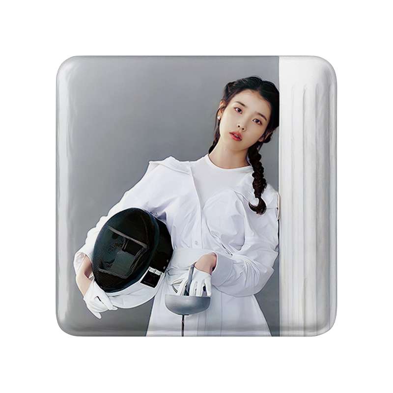 مگنت خندالو طرح آیو IU  مدل مربعی کد 19786