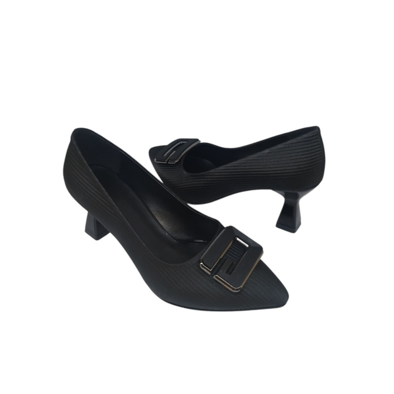 کفش پاشنهدار زنانه مدل PA 579 BLC کفش پاشنهدار زنانه مدل PA 579 BLC