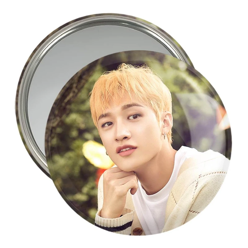 آینه جیبی خندالو مدل بنگ چان گروه استری کیدز Stray Kids  کد 11871