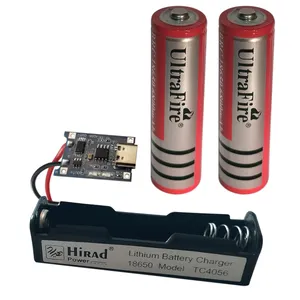 باتری لیتیومی قابل شارژ اولترا فایر  مدل TC ظرفیت 6800 میلی آمپر سایز 18650 به همراه شارژر باتری