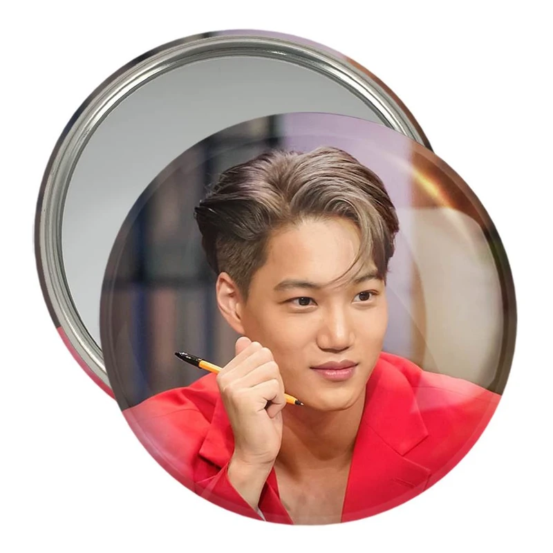 آینه جیبی خندالو مدل کای گروه اکسو EXO  کد 13395