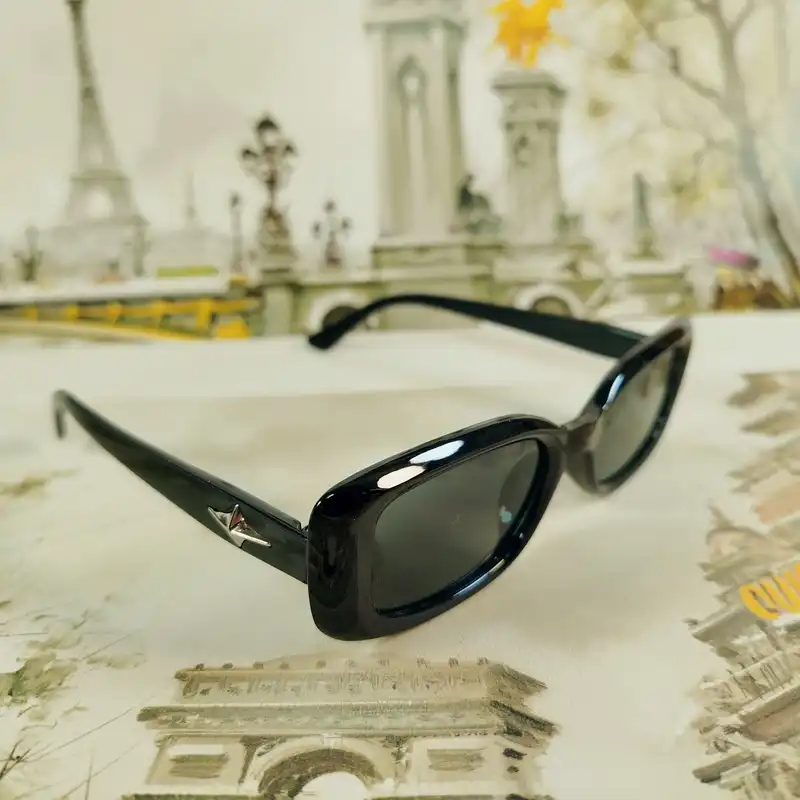 عینک آفتابی بچگانه مدل CH7 کد BL