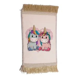 فرش ماشینی دیوارکوب مدل یونیکورن کد 46