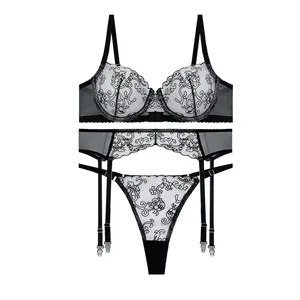 ست شورت و سوتین زنانه آنی لوکس مدل توری کد 12001ji به همراه بند جوراب