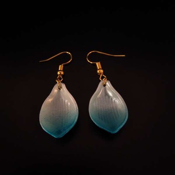 گوشواره دخترانه طرح برگ مدل نیلوفر گوشواره دخترانه طرح برگ مدل نیلوفر