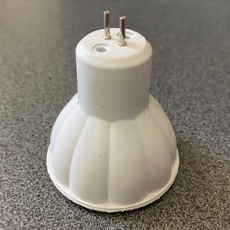 لامپ ال ای دی 6 وات نورفان مدل هالوژن سوزنی پایه GU 5.3 بسته 10 عددی