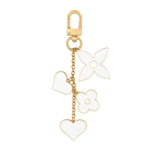 آویز کیف زنانه مدل قلب و گل