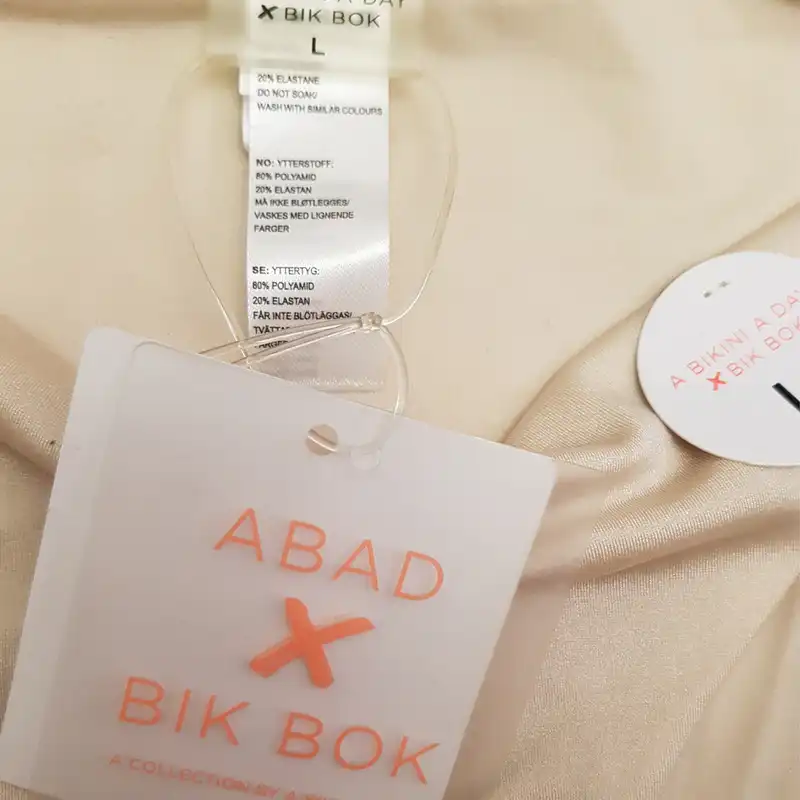 مایو زنانه بیک بوک مدل B06