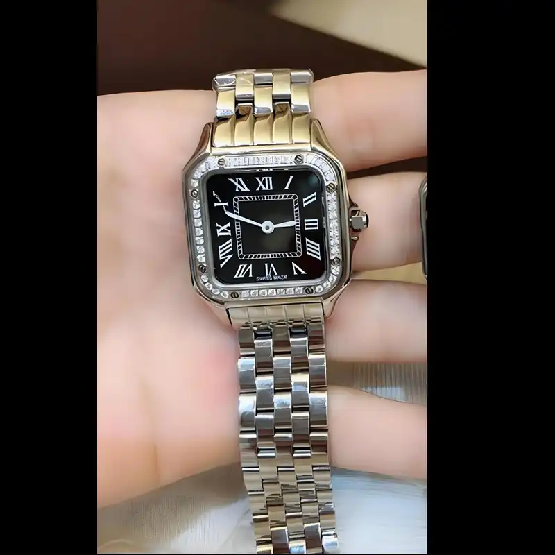 ساعت مچی عقربه ای زنانه مدل کلاسیک دور نگین 01