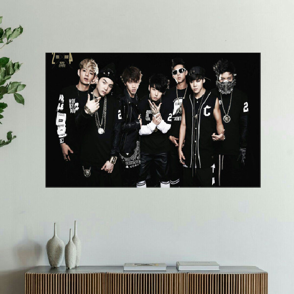  پوستر دیواری طرح گروه اکسو مدل PO160