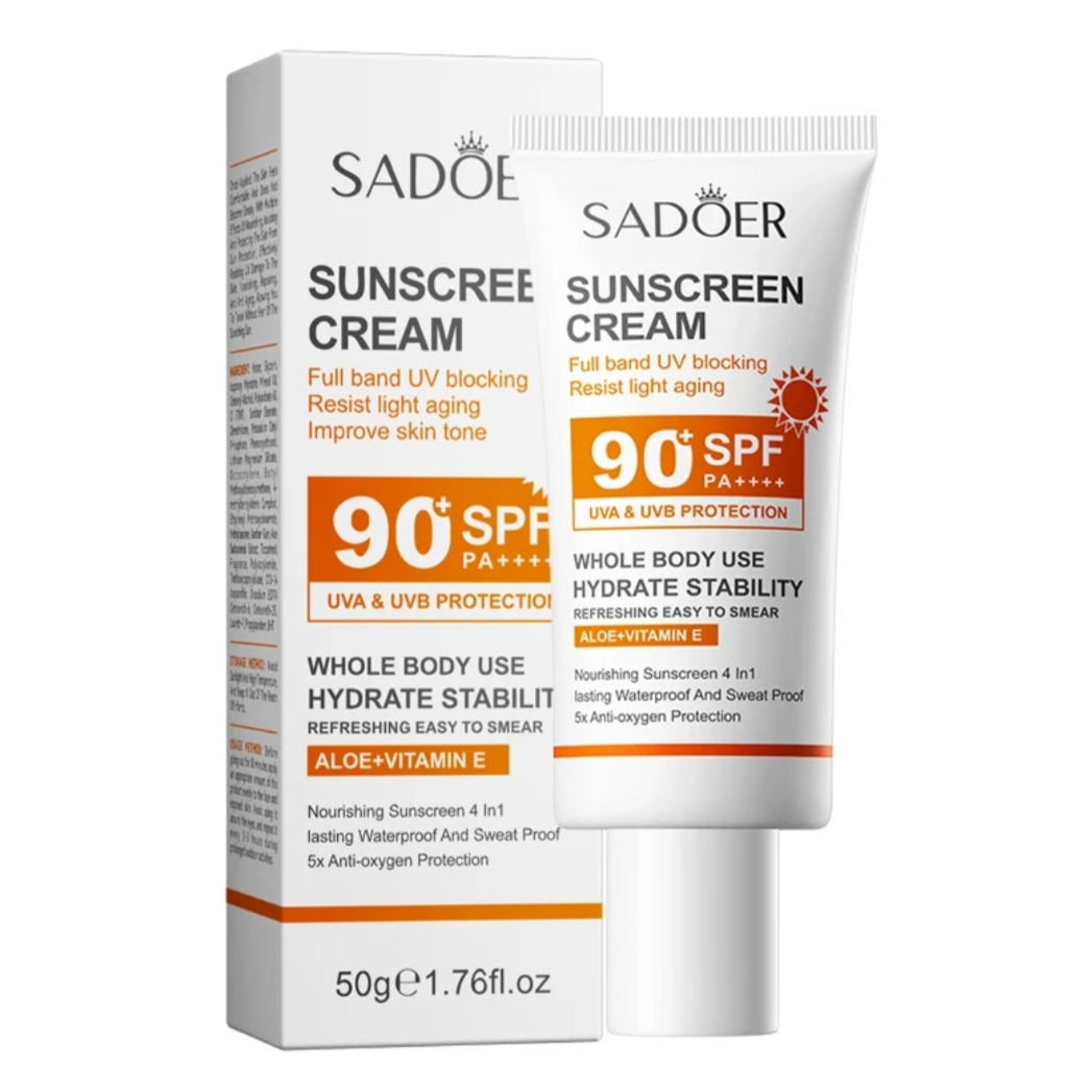 کرم ضد آفتاب بدون رنگ صورت و بدن سادور SPF 90 مدل آلوئه ورا ‌محافظ UVA ،UVB و PA++++ مناسب برای انواع پوست‌ وزن 50 گرم