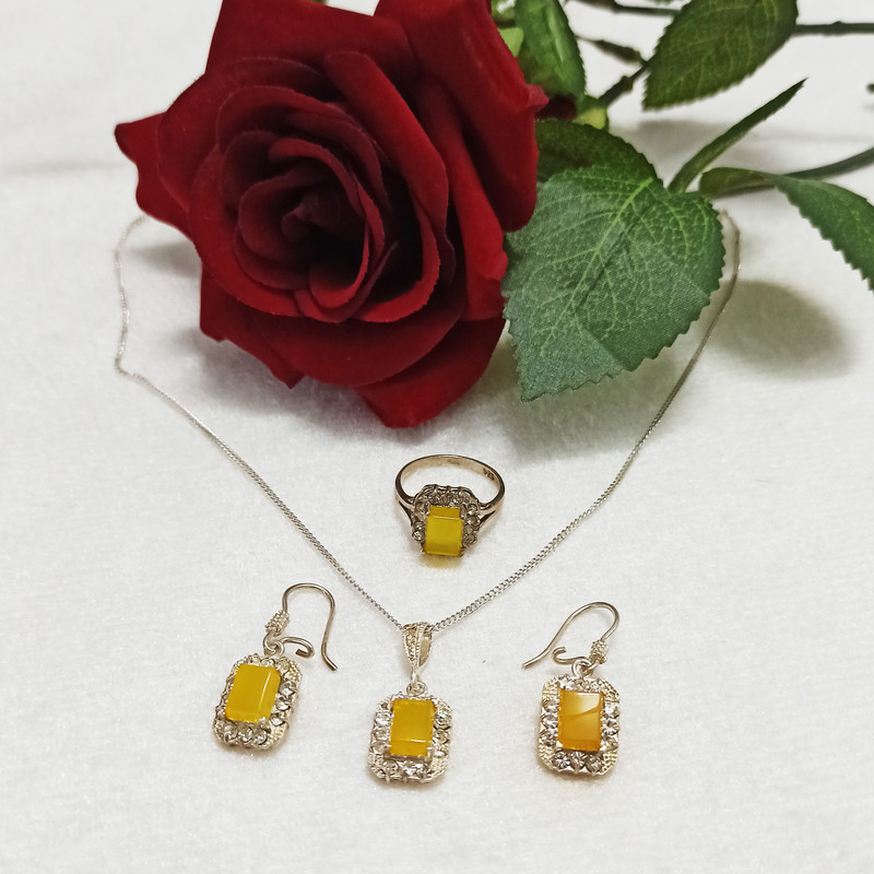 نیم ست نقره زنانه سلین کالا مدل شرف الشمس کد ce-sh1