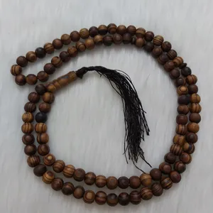 تسبیح مدل چوبی کد zei10