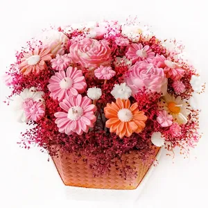 شمع دست ساز مدل باکس گل بابونه و آلاله