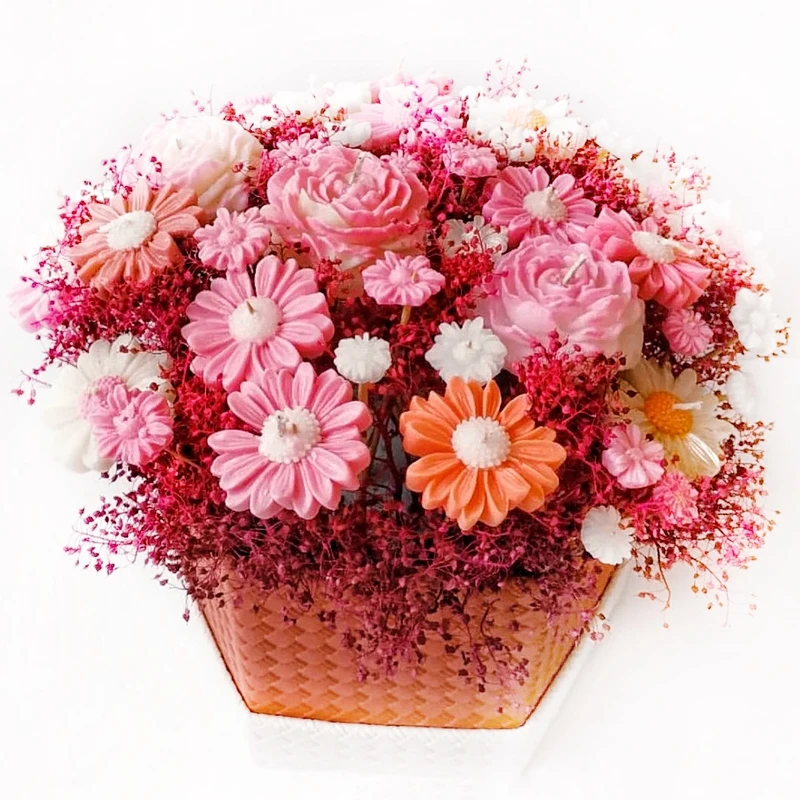 شمع دست ساز مدل باکس گل بابونه و آلاله