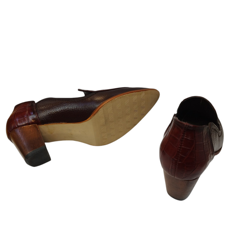 کفش زنانه مدل PZM 416 CHR چرم طبیعی رنگ زرشکی