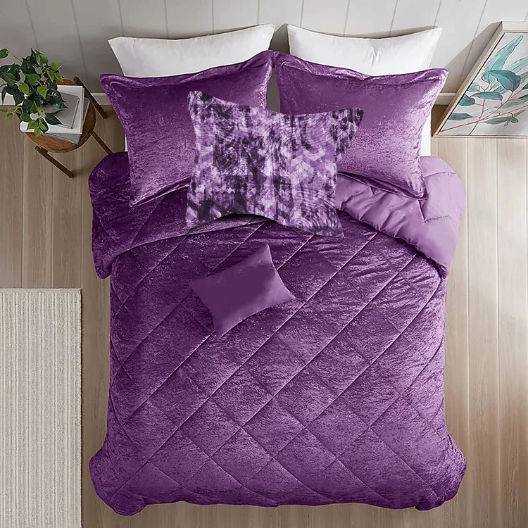 سرویس روتختی نوپه هوم مدل مخمل نچرال کد M11 دو نفره 7 تکه به همراه روبالشی طرح دار مینیمال سه بعدی