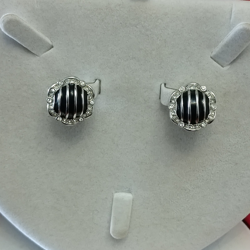 گوشواره زنانه مدل فانتزی گوشواره زنانه مدل فانتزی