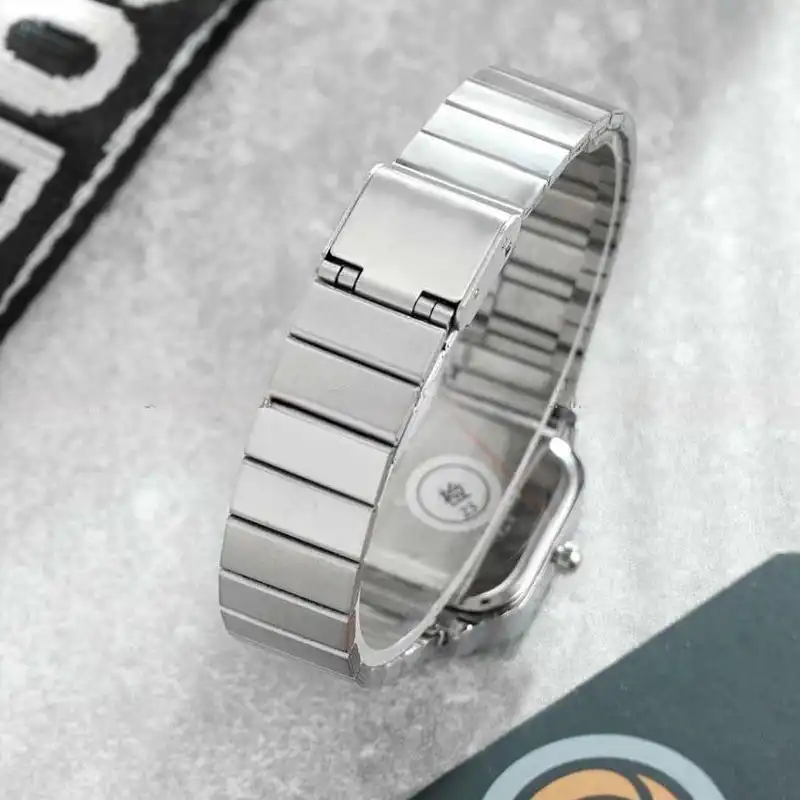 ساعت مچی عقربه ای زنانه مدل بند ریلی 02