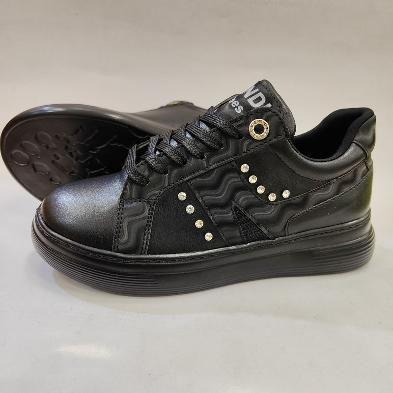 کفش روزمره زنانه مدل 2025 kzd