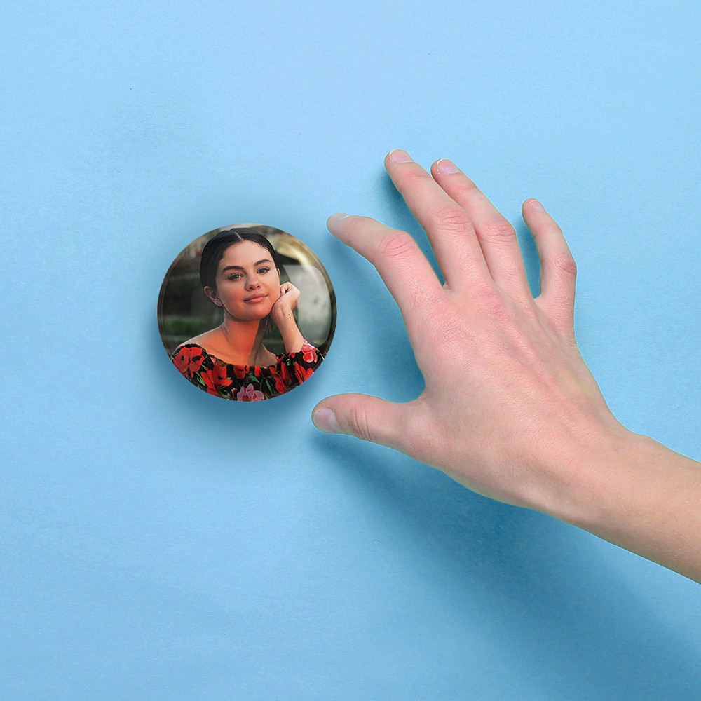 آینه جیبی خندالو مدل سلنا گومز Selena Gomez  کد 2727