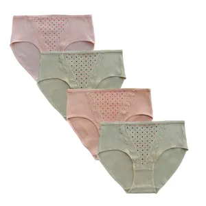 شورت زنانه مدل نخی ضد حساسیت مجموعه 4 عددی