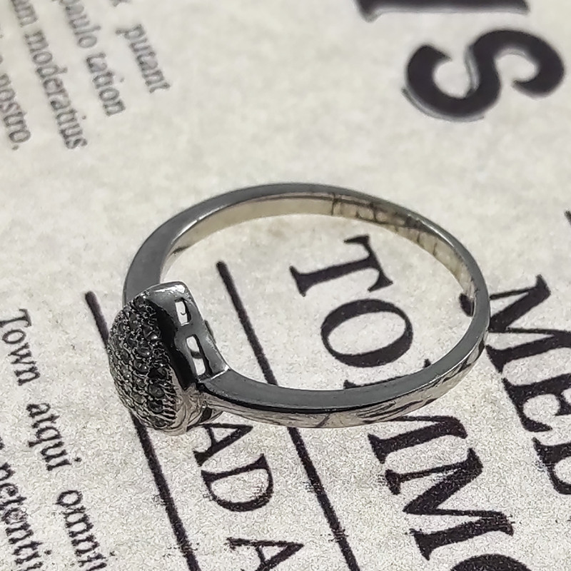 انگشتر نقره زنانه سلین کالا مدل برلیان کد 78 انگشتر نقره زنانه سلین کالا مدل برلیان کد 78