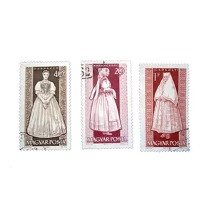 تمبر یادگاری مدل زنان مجارستانی کد DS2412 مجموعه 3 عددی