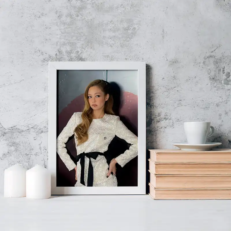 تابلو خندالو مدل جنی گروه بلک پینک کد 16688